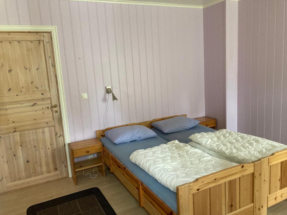 Roste Hyttetun Og Camping Os (Hedmark) Luaran gambar