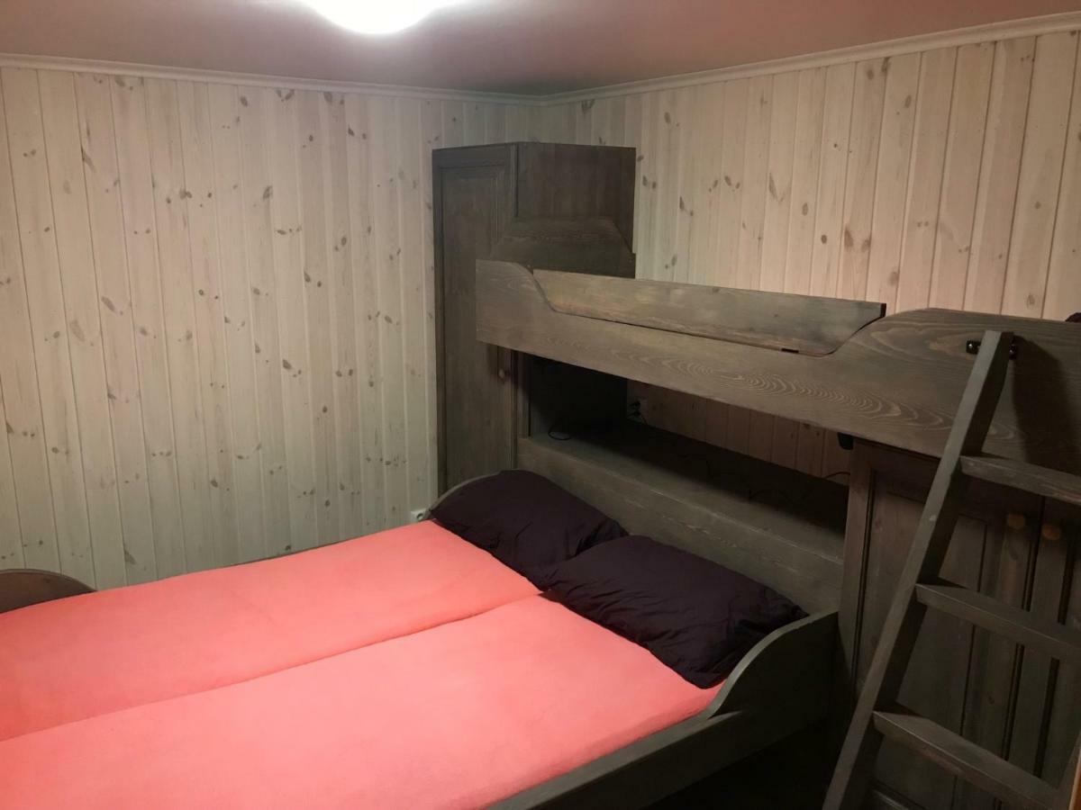 Roste Hyttetun Og Camping Os (Hedmark) Luaran gambar